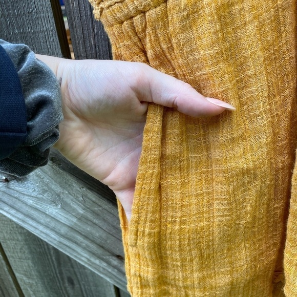 NWT Saltwater Solids by O’neill Mustard Lacey Crochet Knit Romper One Piece - Picture 5 of 11